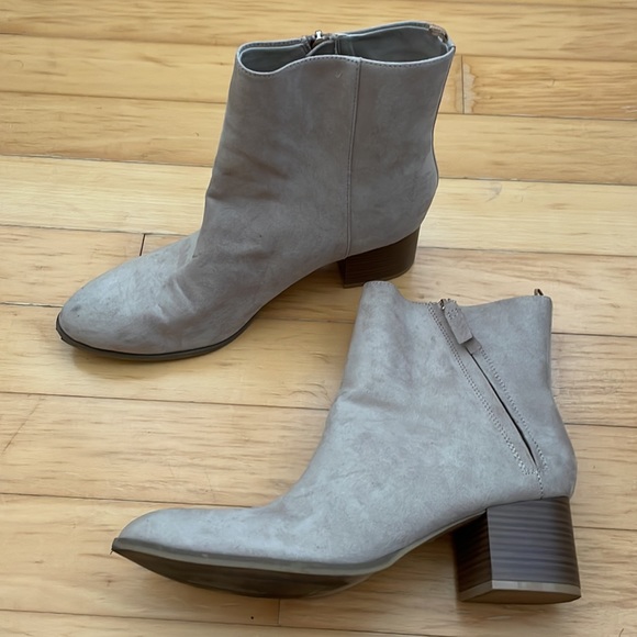 Old Navy Faux Suede Ankle Boots - Picture 2 of 9